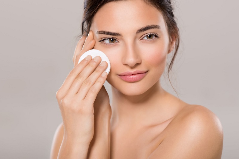 Tips chăm sóc da mặt mịn màng, trắng sáng hàng ngày